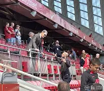 体育博彩-汤普森高光时刻