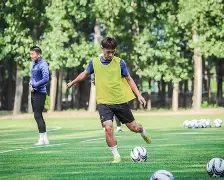 博彩-篮球队伍备战国际比赛,集结全球精英队